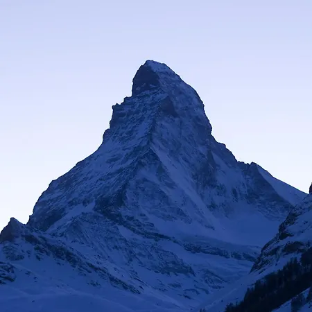 Szálloda Garni Testa Grigia 3*