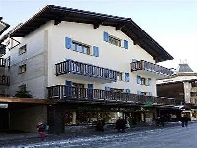Garni Testa Grigia Hotel 3*